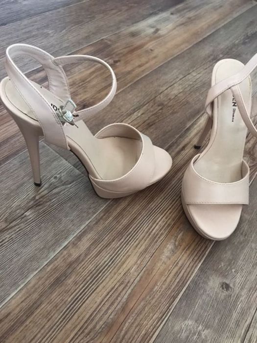 Обувь размер 35 по 1000