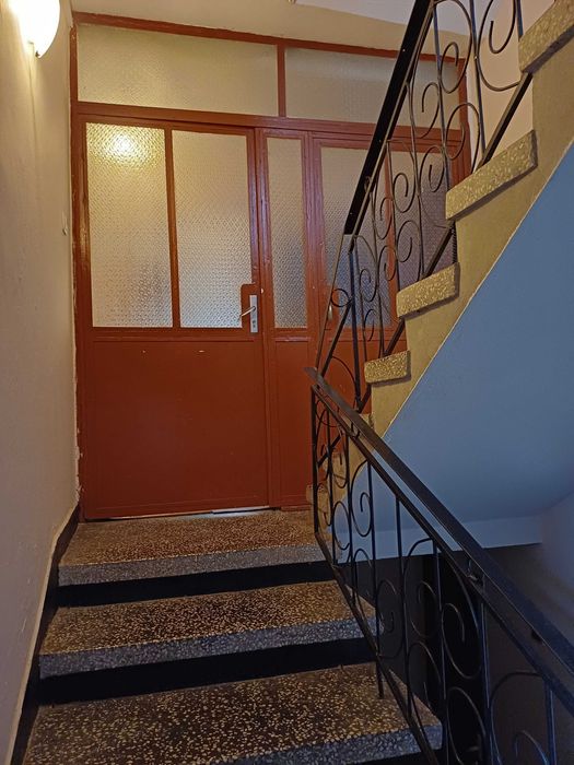 Дава се под наем Етаж от къща в Бургас, Възраждане - 85 кв.м за 1854.87 € - Снимка #13