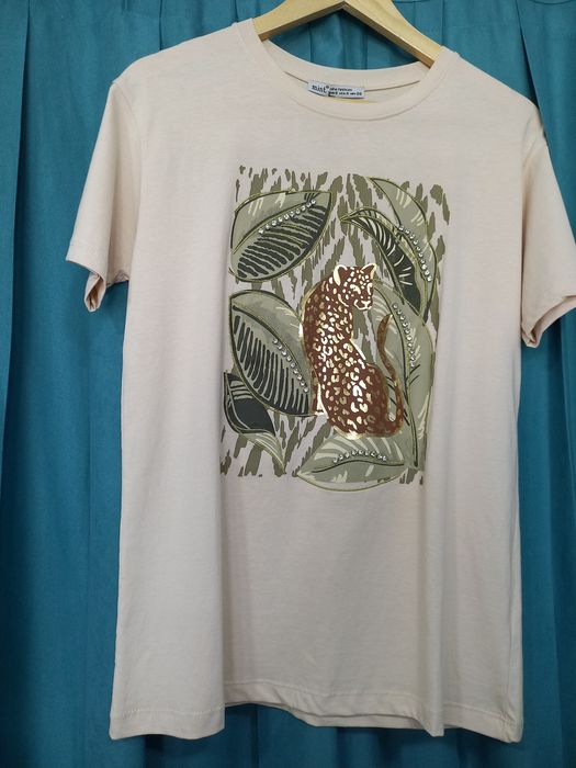 Футболки женские