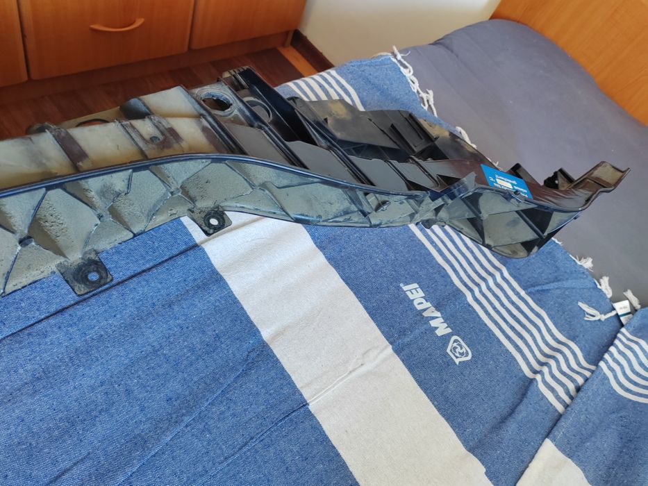 Trager ford focus mk3 turnier 2.0 2012 OE FORD