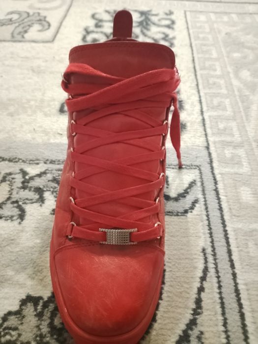 Balenciaga arena