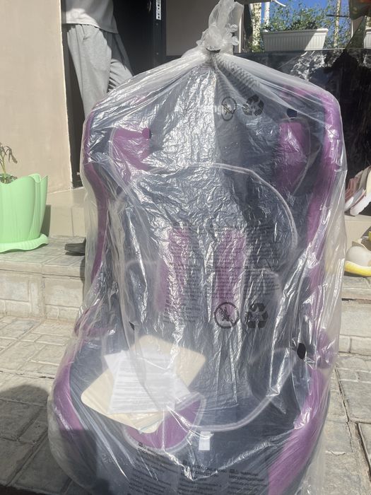 Новое автокресло продам