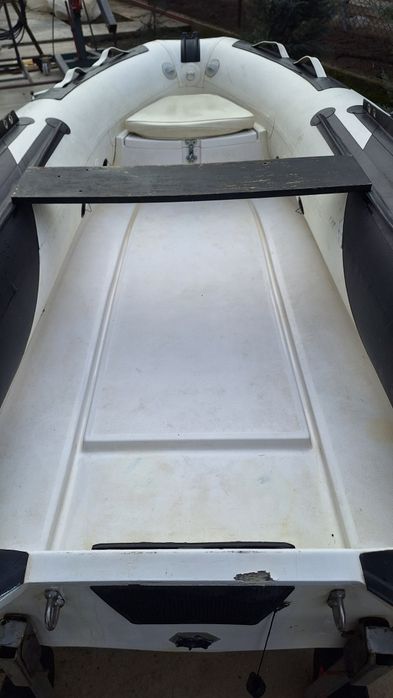 Barca RIB Gonflabila