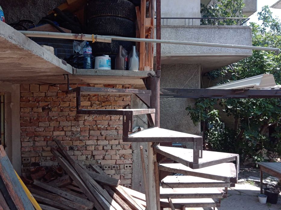 Вита стълба / Външно стълбище - стомана и бетон