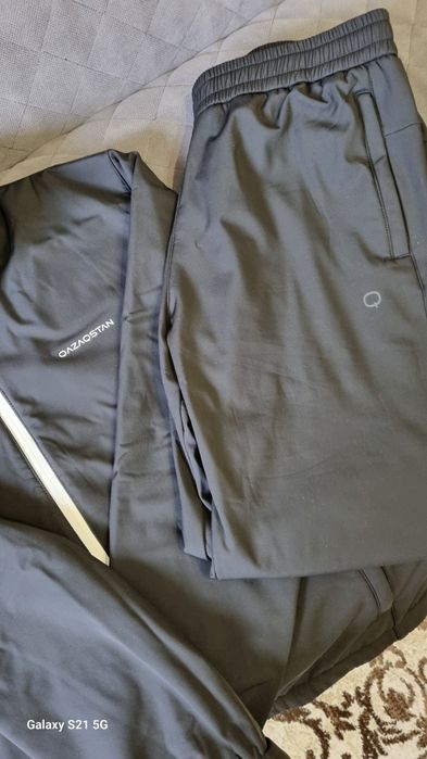 Спортивный костюм