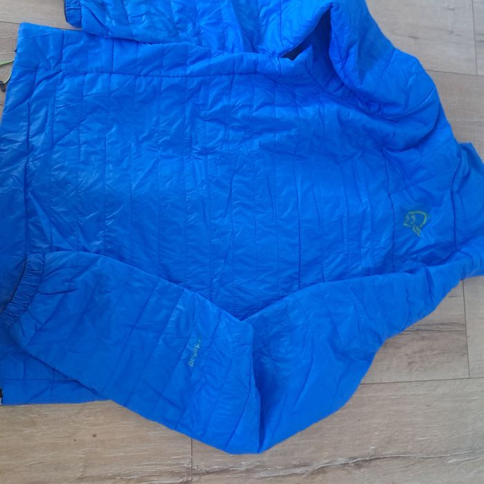 Norrona   спортно  яке . Лот