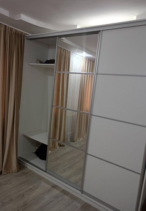 Продам шкаф купе новый
