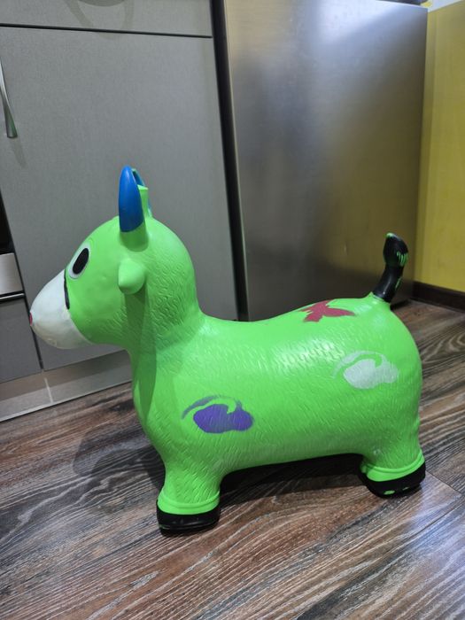 Надуваема крава за скачане