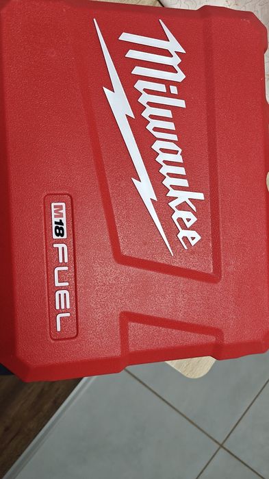 Autofiletanta m18 milwaukee ultimul model de USA