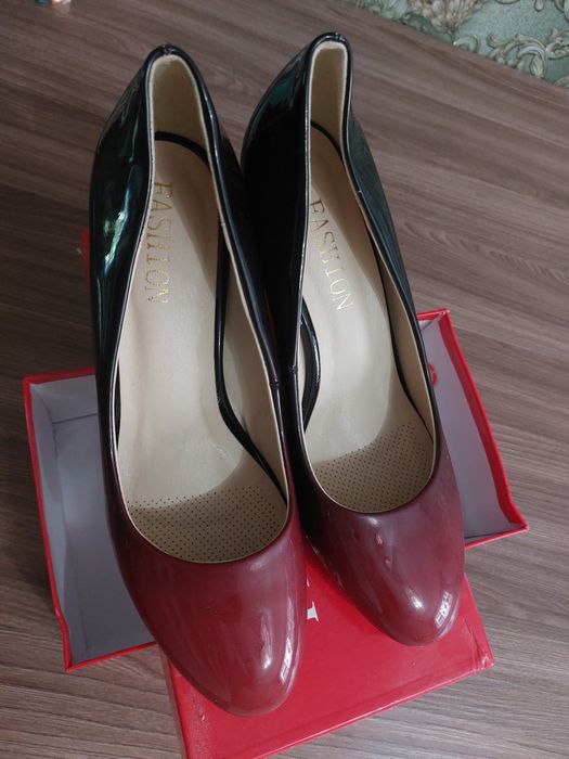 Жаңа туфли сатылады