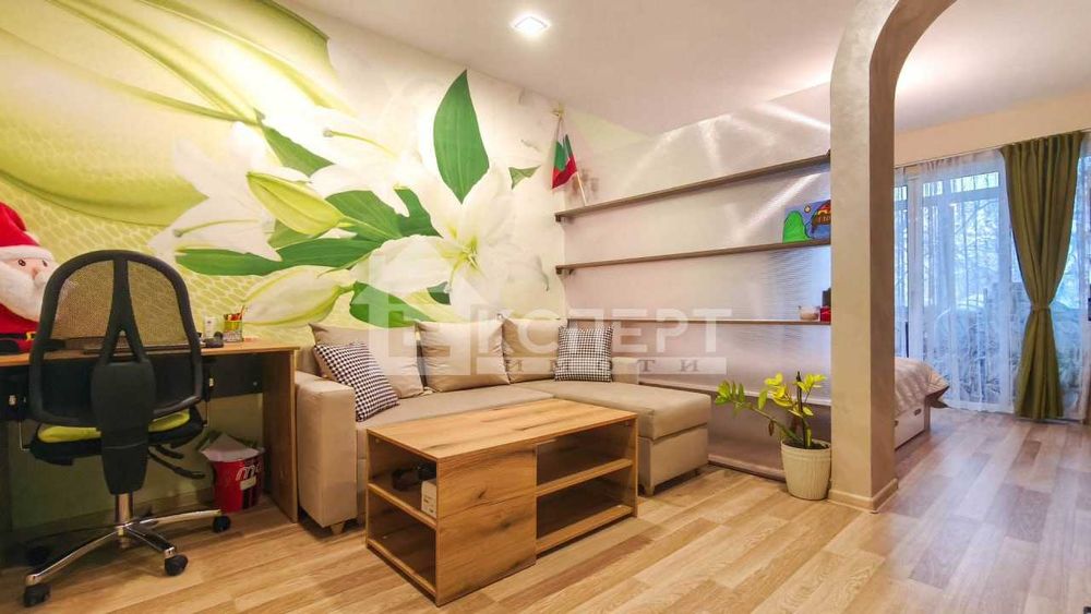 Продава се Тристаен апартамент в Пловдив, Кючук Париж - 86 кв.м за 1902 €/кв.м - Снимка #7