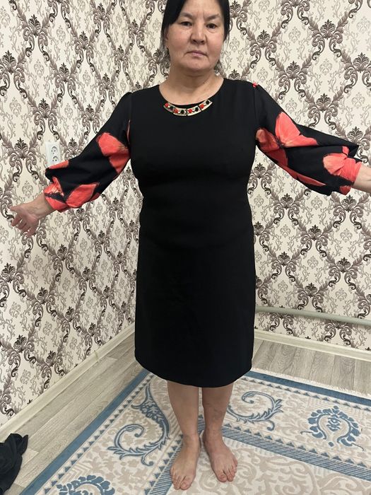 Платье от 1000 тг есть 8 шт