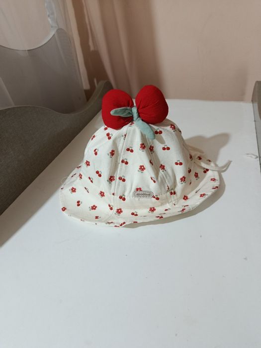 Qizaloqlar uchun bosh kiyim