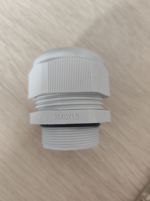 Presetupă plastic cu filet M40 noua