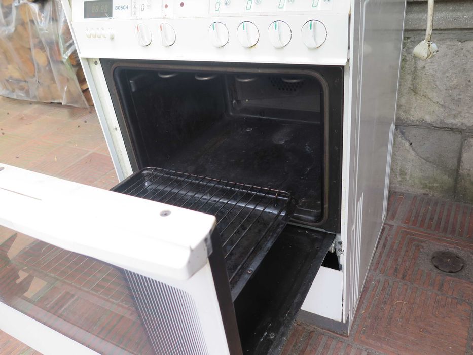 BOSCH,готварска печка с керамичен плот- 60см