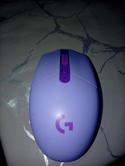 Продам Новую Мышь Logitech g 304 lightspeed