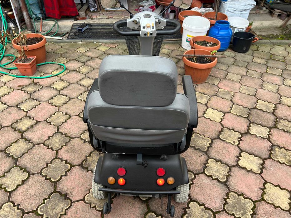 Scuter electric pentru persoane cu dizabilitati