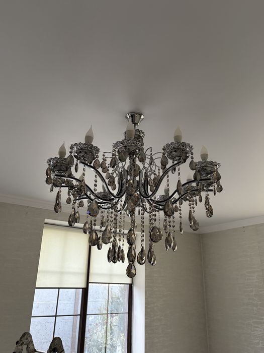 Продам Люстра