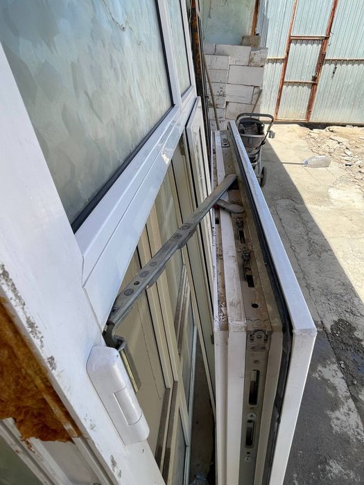 3 ta bir hil 2/1.5 baquvat 2 qavat oyna fortichkali akfa rom
