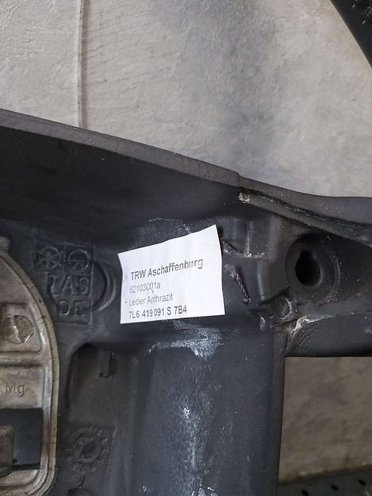 Volan piele in 4 spite vw touareg 7l 7l6419091s