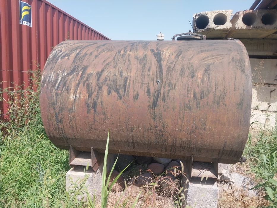 Продам ёмкость,  под салярку.