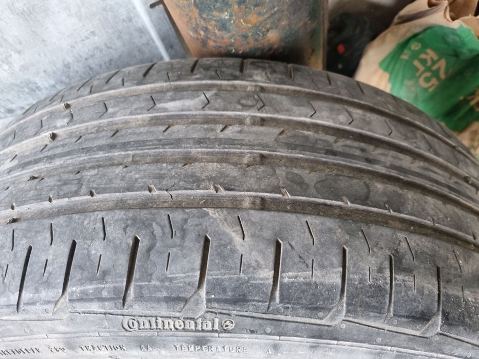 Летни гуми Continental 17 цола ,215/55R17 W