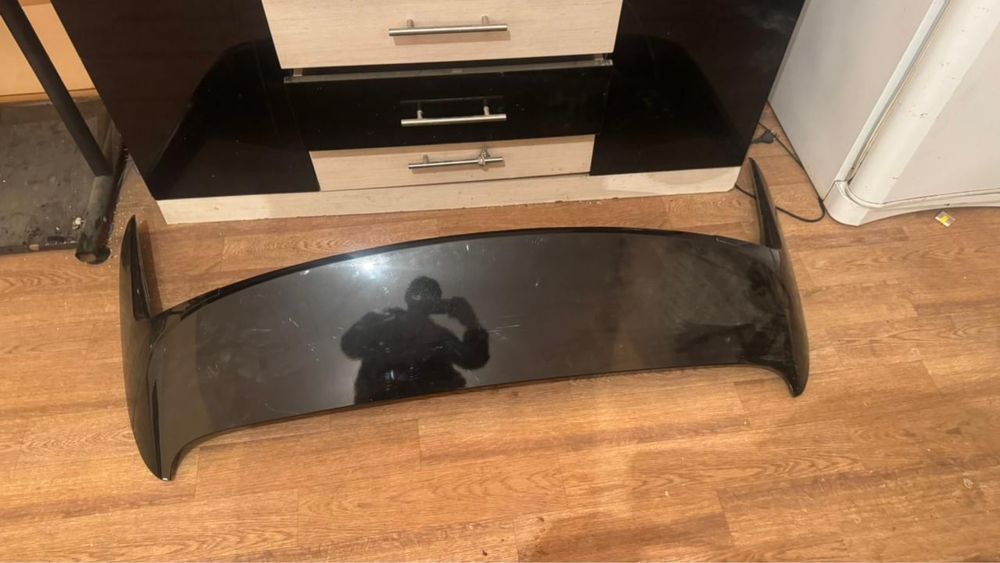 Запчасть заднее лобовое Li 6