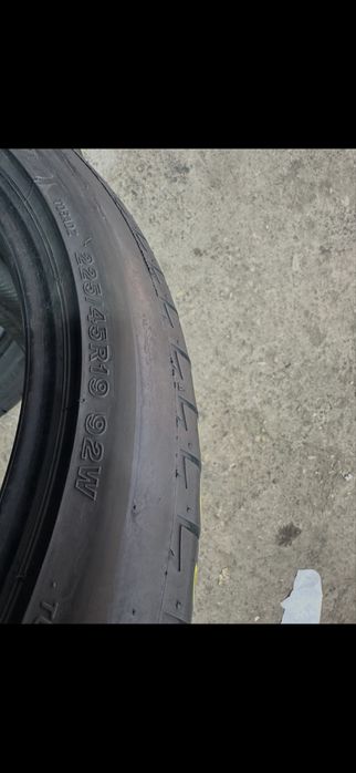 225 45 19 Bridgestone Anvelope sh