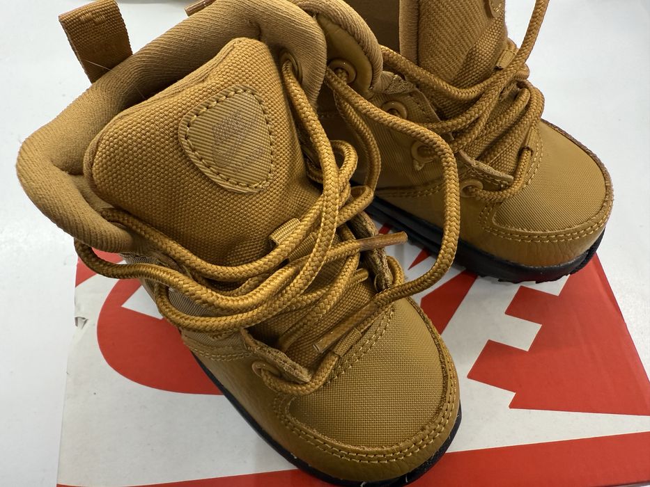 Детски боти Nike Manoa