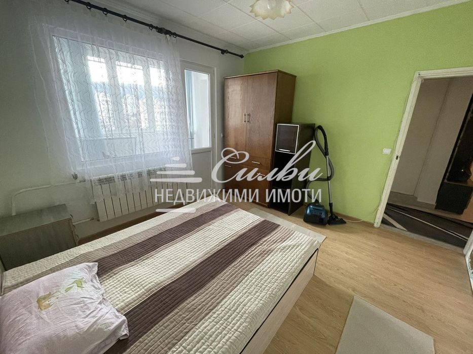 Дава се под наем Двустаен апартамент в Шумен, Болницата - 70 кв.м за 255 € - Снимка #3