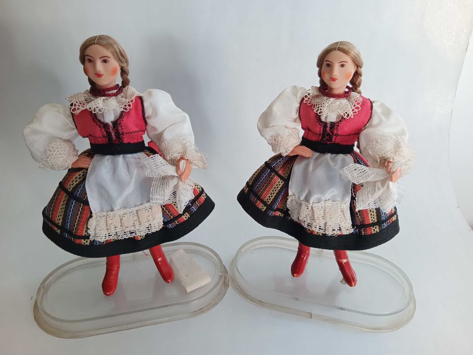 Lot papusi Arta Crisana, vechi Românești, Costum popular, De colectie