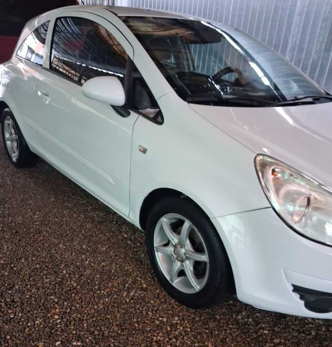 Vând Opel Corsa 2uşi 2008 Văzuta/Plăcută