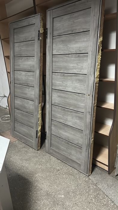 Продам межкомнатные двери