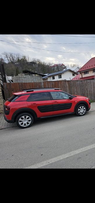Vând Citroen c4 cactus