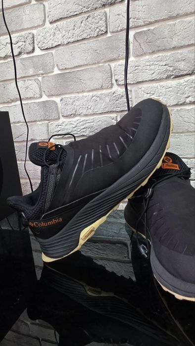 Оригинальные кроссы Columbia