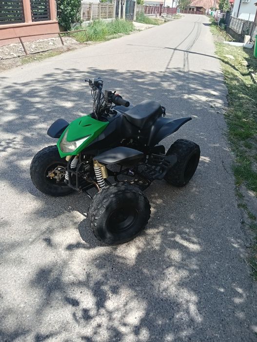 Vând sau schimb ATV