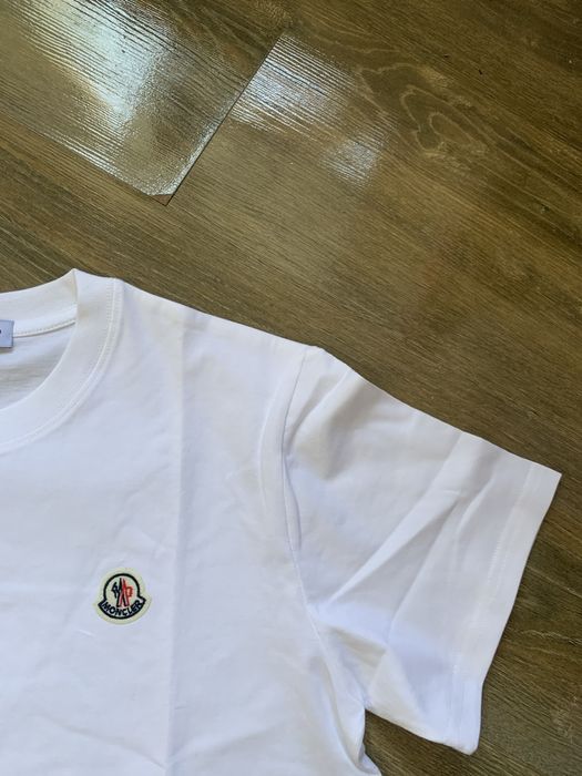 Футболка Moncler