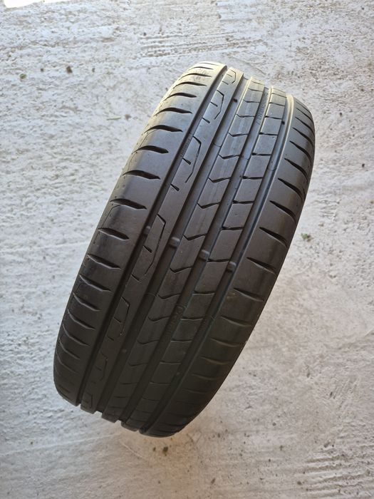 O bucată 205/55 R16 vară - una Continental Nexen