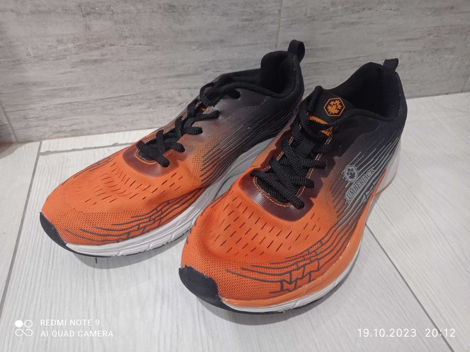 Спортивные кросовки