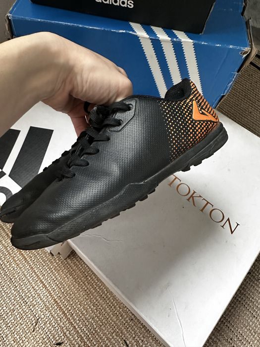 Кеды футбольные кроссовки