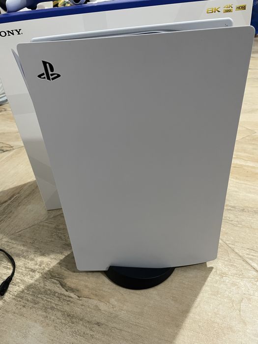 PlayStation 5 - диск версия (като нов)