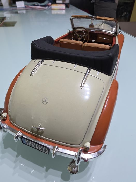 Mercedes 170s (1:18)