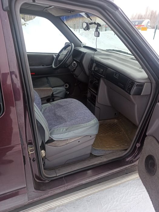 Крайслер Вояджер 2.5 Бензин