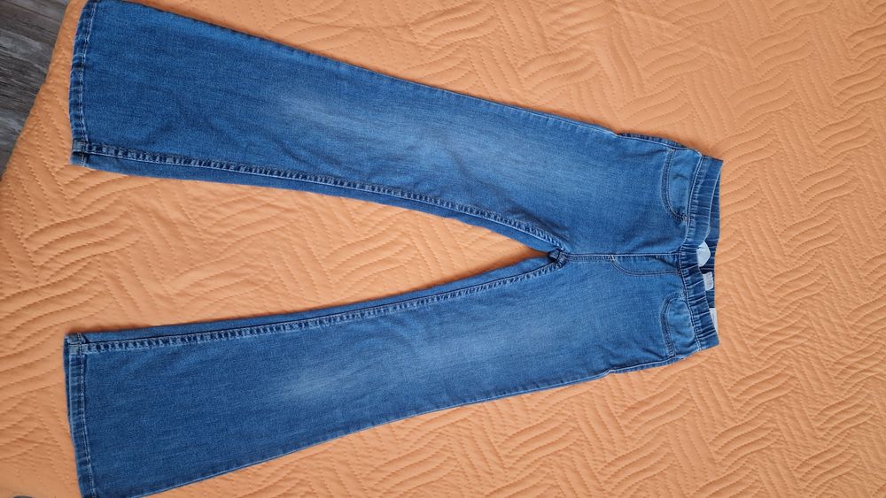 Дънки ,долнища и екипи за момиче 8-9 г.ръст134