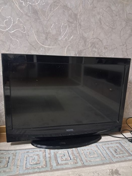 Продам телевизор vestel диагональ 82см
