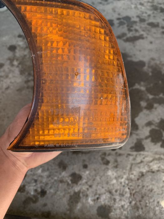 Продам поворотники на BMV