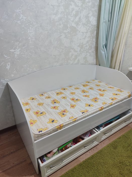 Продам детскую кровать