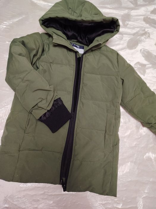 Женская куртка и плащ