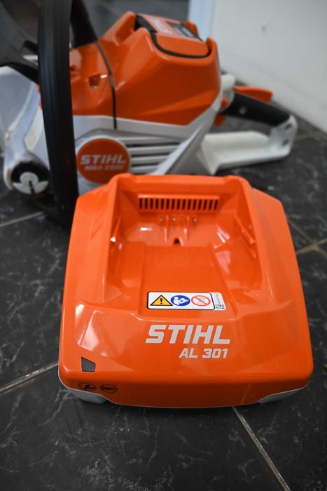 Акумулаторен верижен трион STIHL MSA 220 C-B