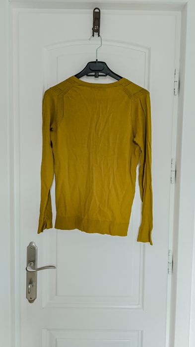 Pulover subtire/ Bluza tricotata Mango cu maneca lunga mustar 36/ S